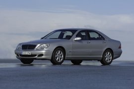 MERCEDES BENZ S-Klasse and predecessors S-Klasse W220 2002 2005