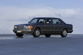 MERCEDES BENZ S-Klasse and predecessors S-Klasse W126 1979 1991