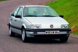 VOLKSWAGEN Passat 1988 1993