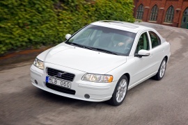 VOLVO S60   2008 2010