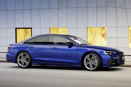 AUDI S8 2021 2022