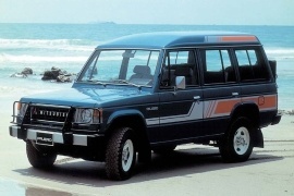 MITSUBISHI Pajero 5 Doors Pajero Wagon 1986 1990