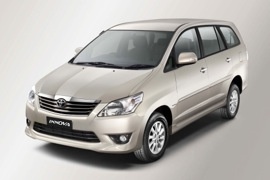 TOYOTA Innova 2011 2013