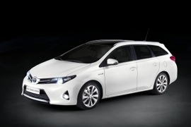 TOYOTA Auris Touring   2013 2015