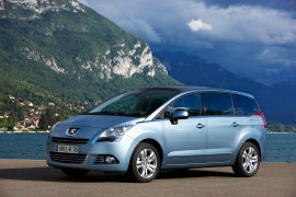 PEUGEOT 5008 2009 2013